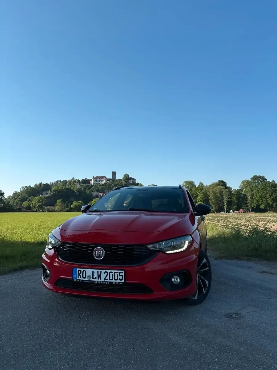 Gebraucht Fiat Tipo S 120 PS (88 kW) 2019 Rot Kombi