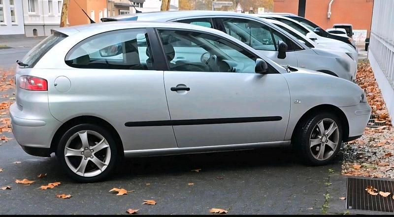 Gebraucht Seat Ibiza 75 PS (55 kW) 2003 Grau Kleinwagen