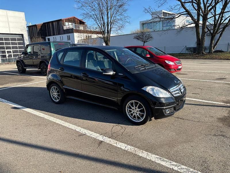 Gebraucht Mercedes A180 Avantgarde 109 PS (80 kW) 2009 Schwarz Van / Kleinbus