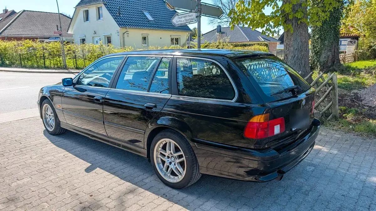 Usata BMW 520 170 CV (125 kW) 2001 Nero Station wagon