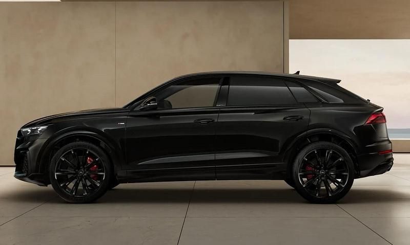 Neu Audi Q8 S-Line 286 PS (210 kW) 2025 Mythosschwarz metallic SUV