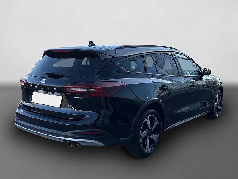 Gebraucht Ford Focus Active X 155 PS (114 kW) 2023 Schwarz Kombi