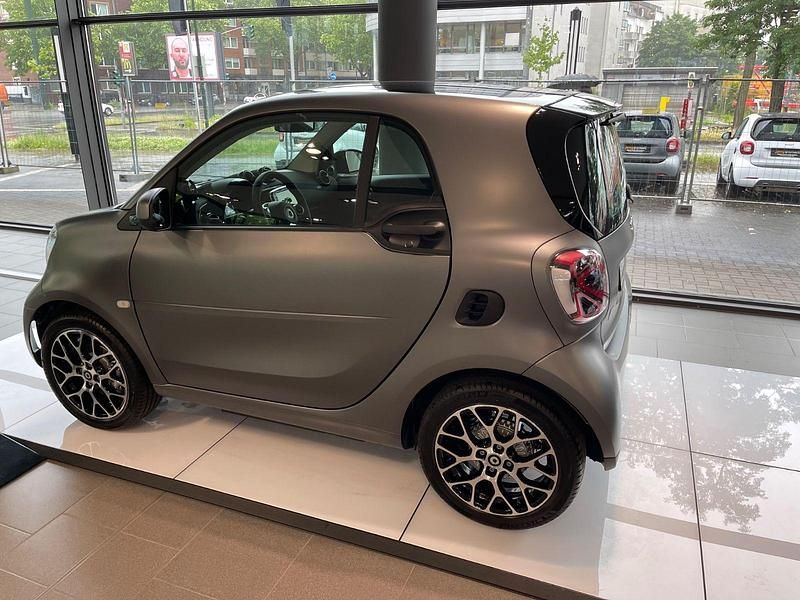 Gebraucht Smart ForTwo Coupé Prime Exclusive 60 kW (82 PS) 2022 Grau Kleinwagen