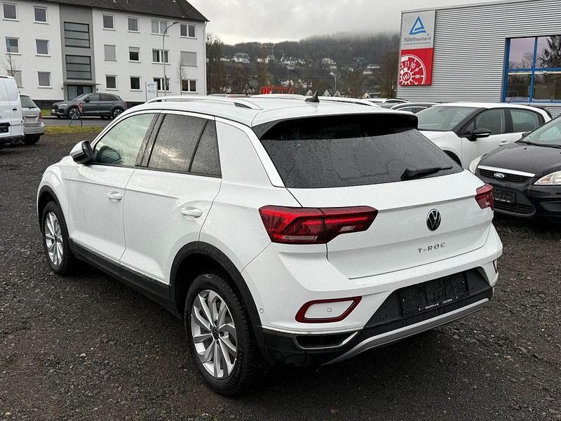 Gebraucht VW T-Roc Style 150 PS (110 kW) 2025 Weiß SUV