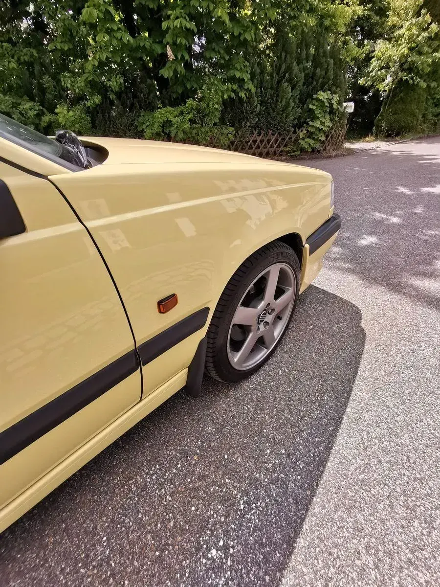 Gebraucht Volvo 850 241 PS (177 kW) 1996 Gelb Kombi