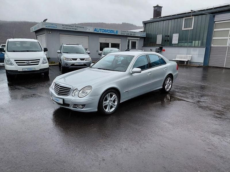 Gebraucht Mercedes E320 224 PS (164 kW) 2007 Silber Limousine