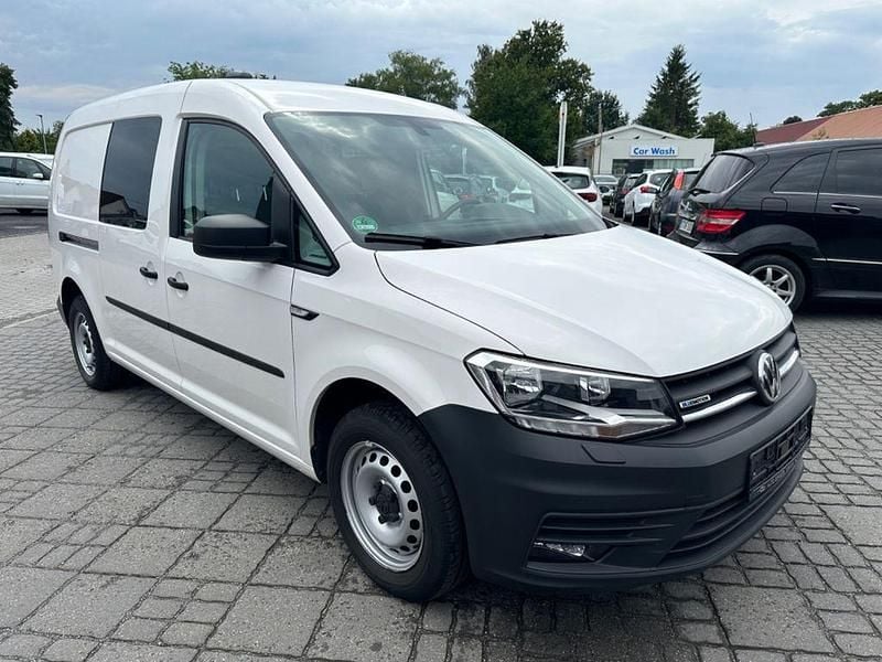 Weiß Gebraucht 2019 VW Caddy Maxi Van / Kleinbus | 11.500 € (Guter Preis) - Bild 1/4