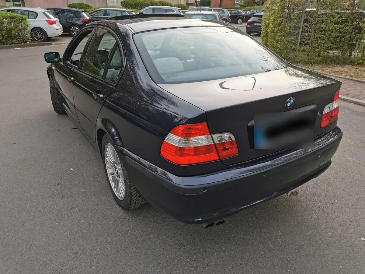 Usata BMW 320 170 CV (125 kW) 2003 Blu Berlina