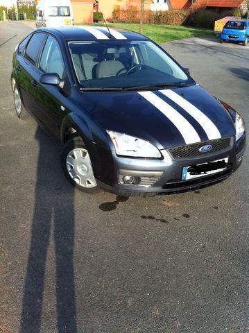 Gebraucht Ford Focus 101 PS (74 kW) 2008 Grau metallic Limousine