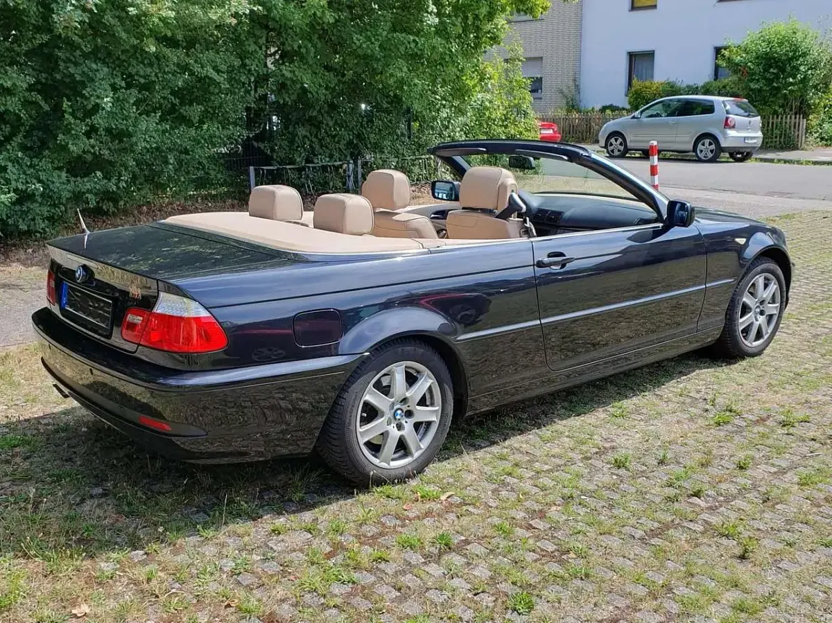 Gebraucht BMW 320 Cabriolet 170 PS (125 kW) 2004 Schwarz Cabrio