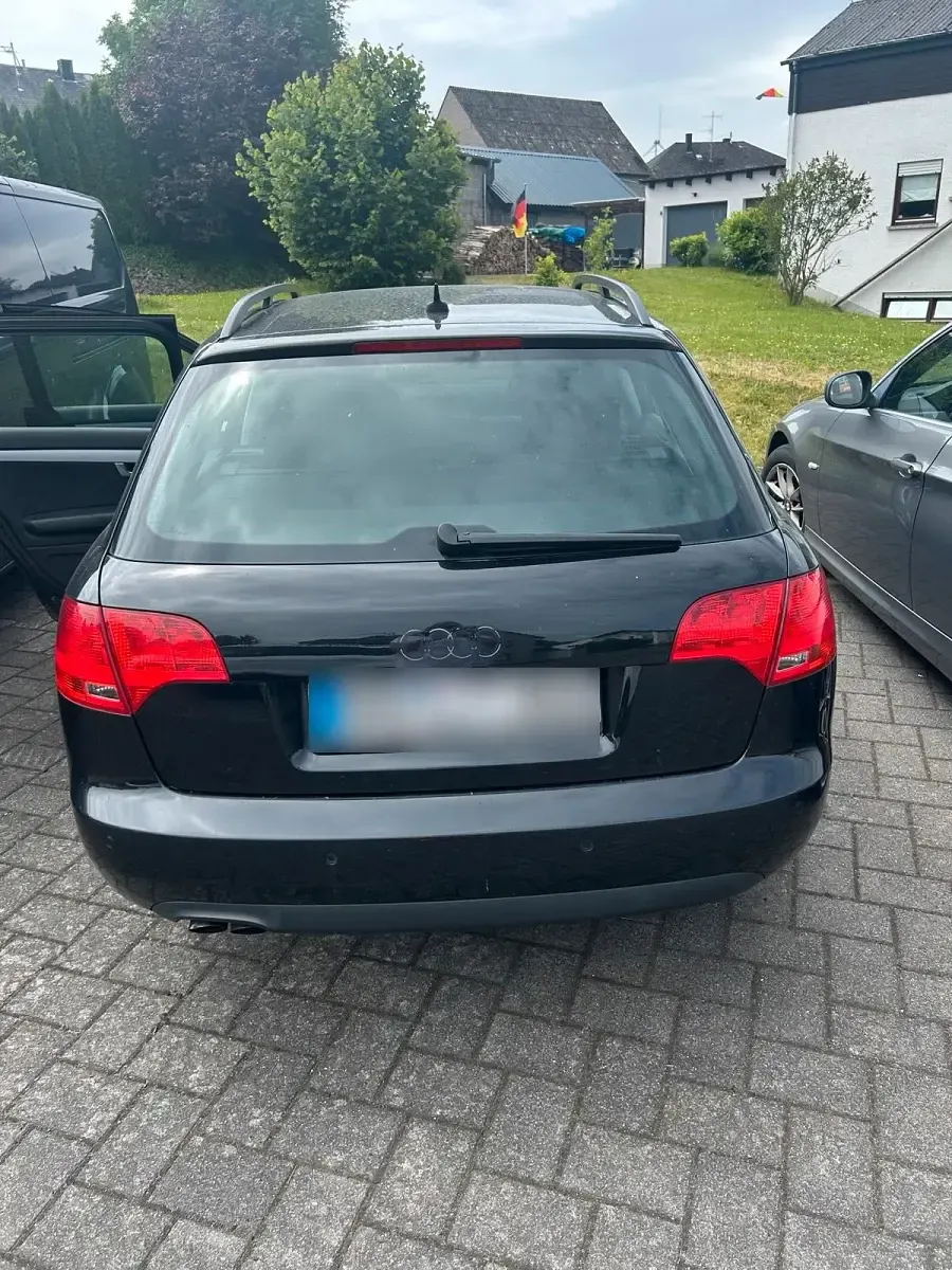 Gebraucht Audi A4 140 PS (102 kW) 2007 Schwarz Kombi