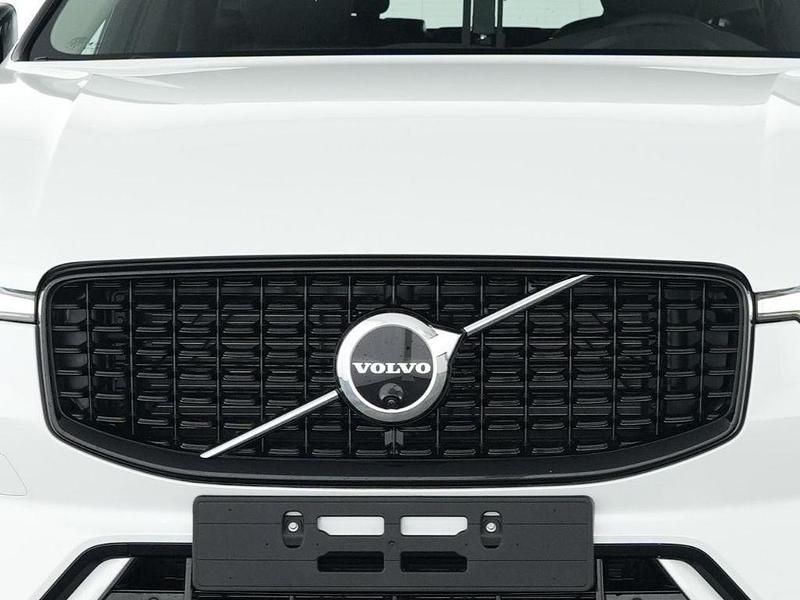 Gebraucht Volvo XC60 Plus 250 PS (183 kW) 2025 Weiss SUV