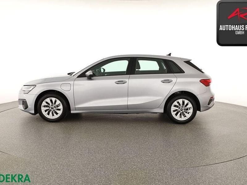 Gebraucht Audi A3 Ambiente 204 PS (150 kW) 2023 Florettsilber Limousine