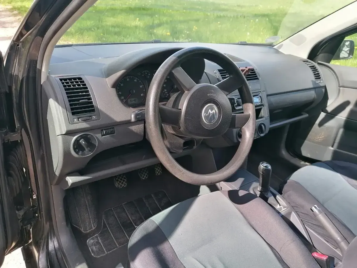 Brugt VW Polo 75 HK (55 kW) 2004 Sort Hatchback