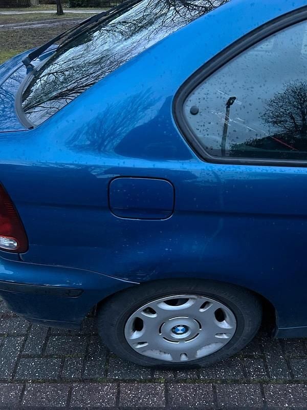 Gebraucht BMW 316 115 PS (84 kW) 2003 Blau Coupé