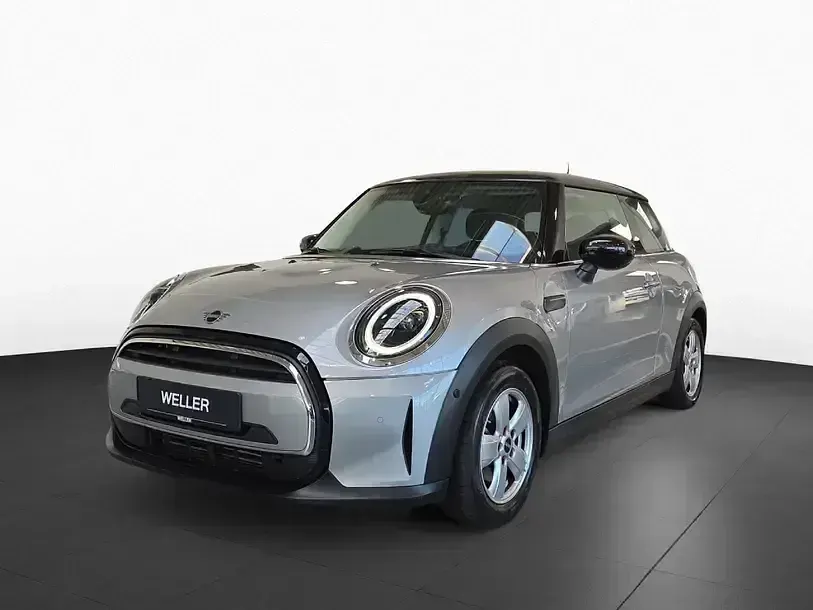 Occasion Mini Cooper Essential 136 PK (100 kW) 2023 Zilver Hatchback