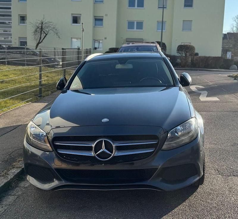 Grau Gebraucht 2016 Mercedes C200 Avantgarde Kombi | 14.500 € (Etwas zu teuer) - Bild 1/4