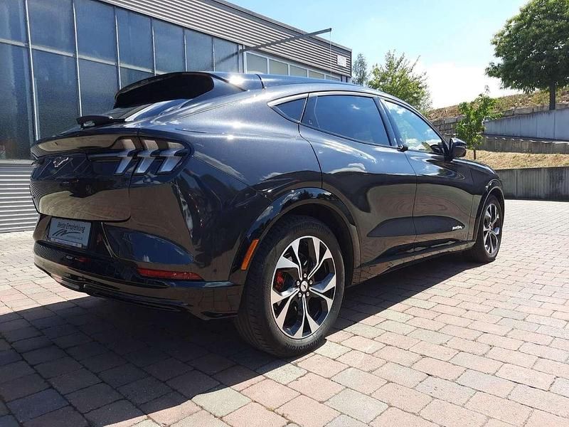 Gebraucht Ford Mustang Mach-E Extended Range 258 kW (351 PS) 2022 Dark matter/starlight gray SUV