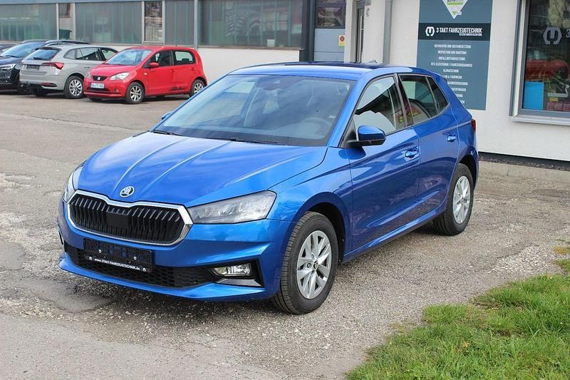 Gebraucht Skoda Fabia Selection 95 PS (69 kW) 2024 Blau Kleinwagen