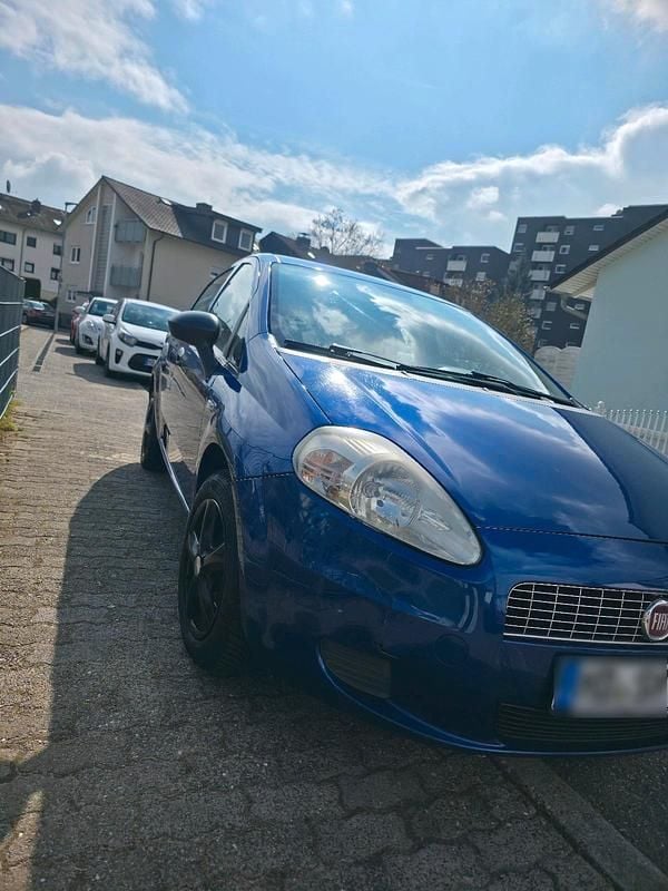 Gebraucht Fiat Grande Punto Active 77 PS (56 kW) 2009 Blau Kleinwagen
