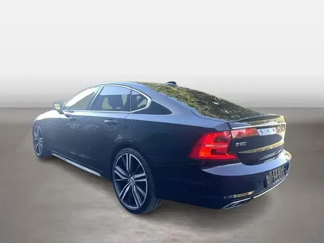 Gebraucht Volvo S90 Momentum 190 PS (139 kW) 2018 Schwarz Limousine