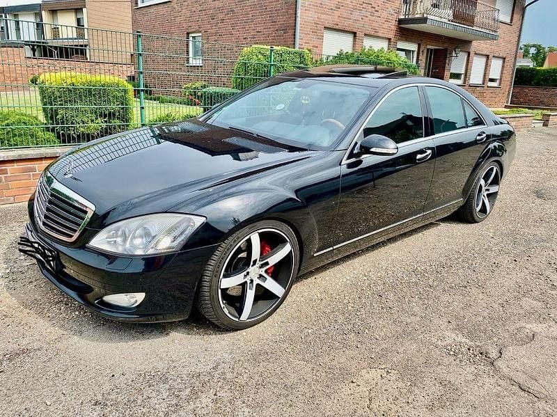 Schwarz Gebraucht 2007 Mercedes S320 Limousine | 11.500 € (Fairer Preis) - Bild 1/4