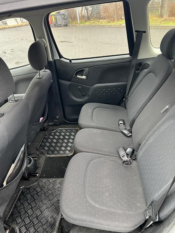 Gebraucht Toyota Yaris Sol 67 PS (49 kW) 2004 Grau Kleinwagen