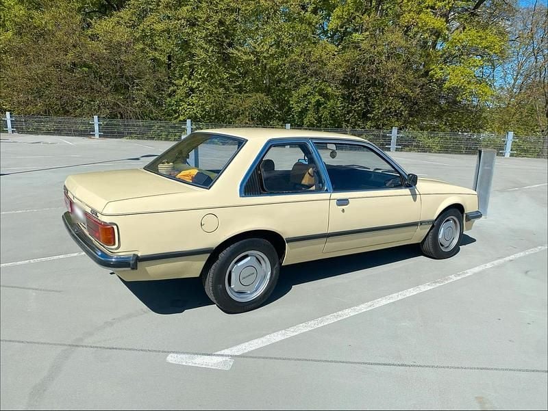 Occasion Opel Commodore S 115 ch (84 kW) 1980 Beige Break