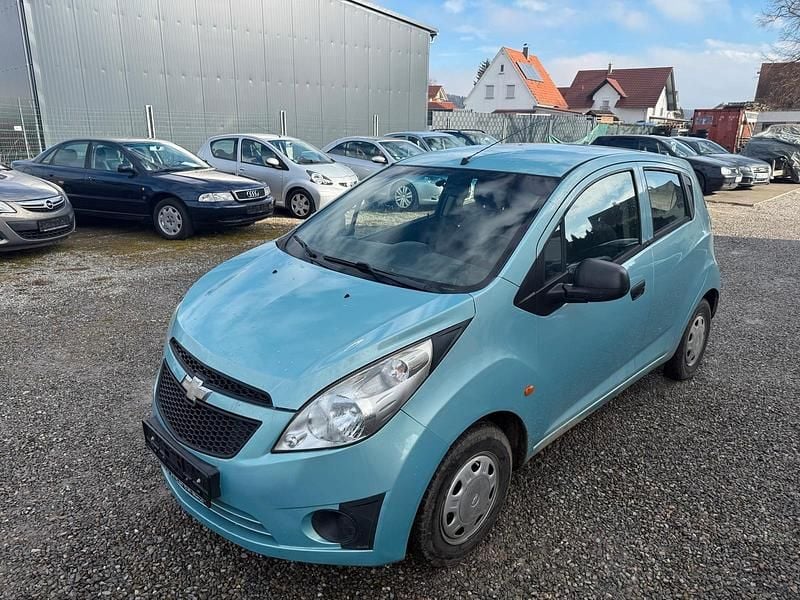 Blau Gebraucht 2010 Chevrolet Spark Kleinwagen | 850 € (Superpreis) - Bild 1/4