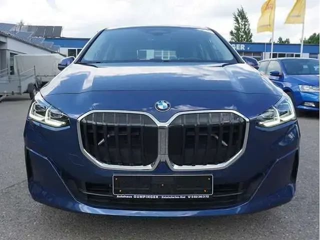 Gebraucht BMW 216 122 PS (89 kW) 2023 Phytonicblau Kombi