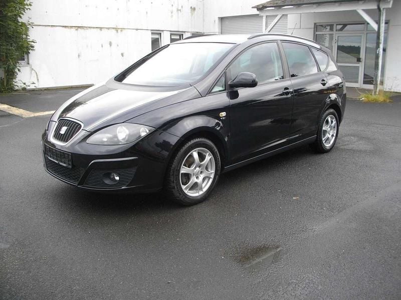Schwarz Gebraucht 2011 Seat Altea XL Ecomotive Van / Kleinbus | 3.650 € (Guter Preis) - Bild 1/4