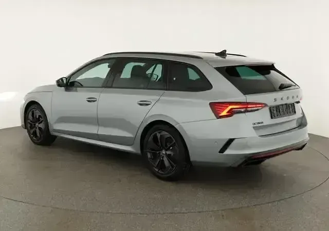 Neu Skoda Octavia RS 265 PS (194 kW) 2026 Rot Kombi
