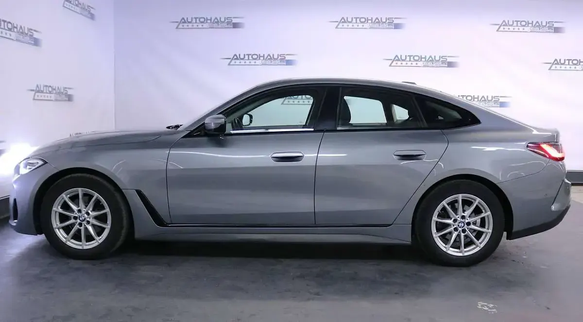 Gebraucht BMW 420 184 PS (135 kW) 2024 Skyscraper grau metallic Coupé