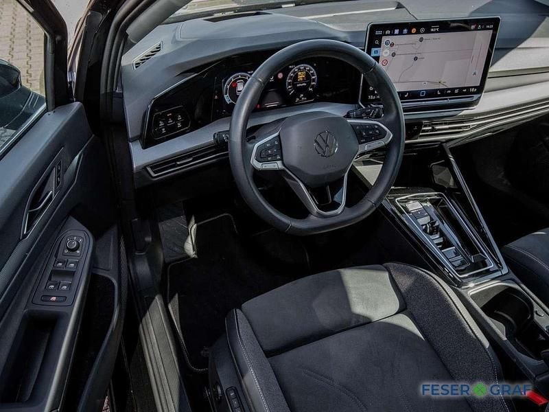 Gebraucht VW Golf VIII Style 150 PS (110 kW) 2025 Grenadillschwarz metallic Limousine