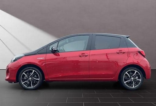 Gebraucht Toyota Yaris Hybrid Style 101 PS (74 kW) 2016 3r3/209 Kleinwagen