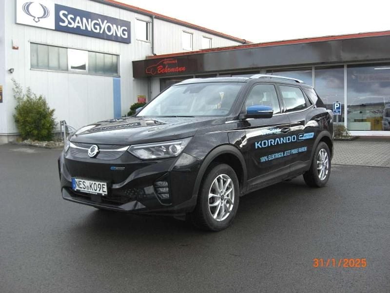 Space black met. Gebraucht 2023 Ssangyong Korando Kombi | 28.490 € (Teuer) - Bild 1/3