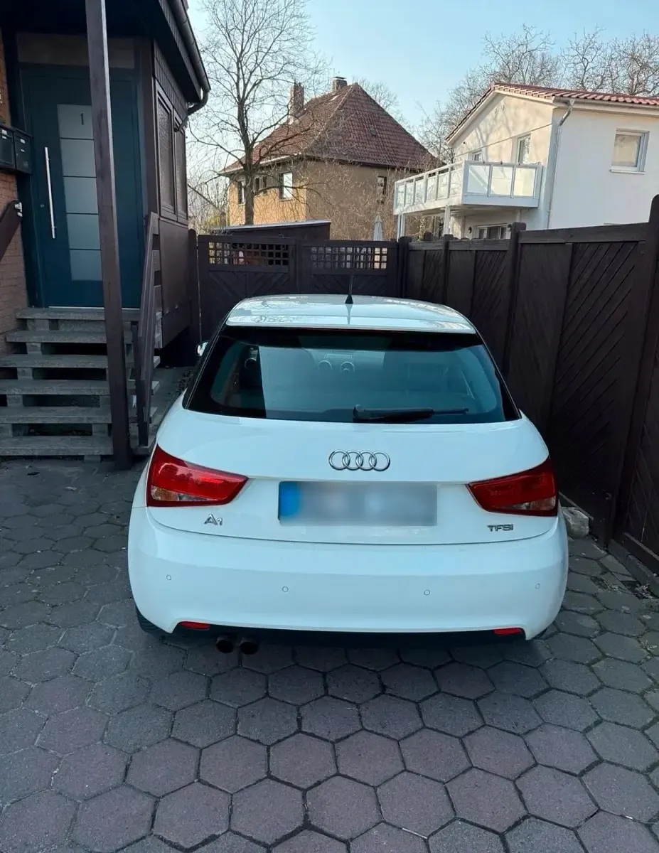 Gebraucht Audi A1 122 PS (89 kW) 2012 Weiß Kleinwagen