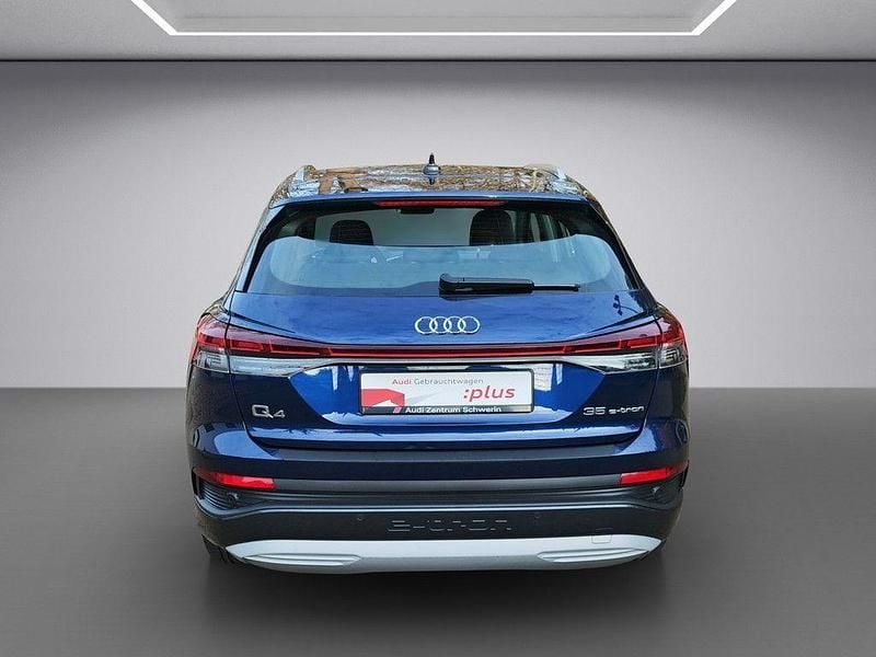 Gebraucht Audi Q4 e-tron Advanced 125 kW (170 PS) 2022 Navarrablau SUV