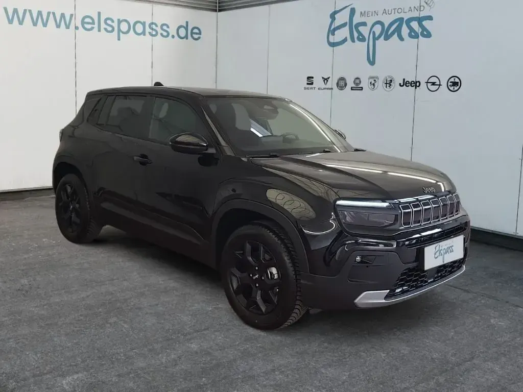 Neu Jeep Avenger 110 PS (80 kW) 2026 Schwarz SUV