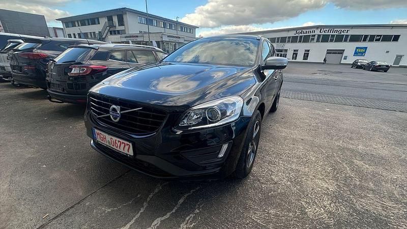 Gebraucht Volvo XC60 Momentum 190 PS (139 kW) 2015 Schwarz SUV