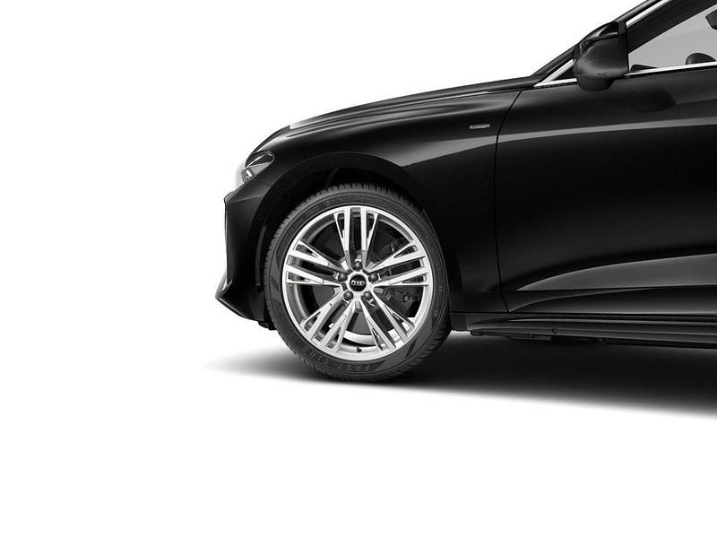 Gebraucht Audi A5 Sport 299 PS (219 kW) 2025 Mythosschwarz metallic Kombi