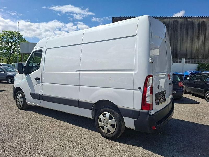 Usata Renault Master 150 CV (110 kW) 2024 Bianco Monovolume