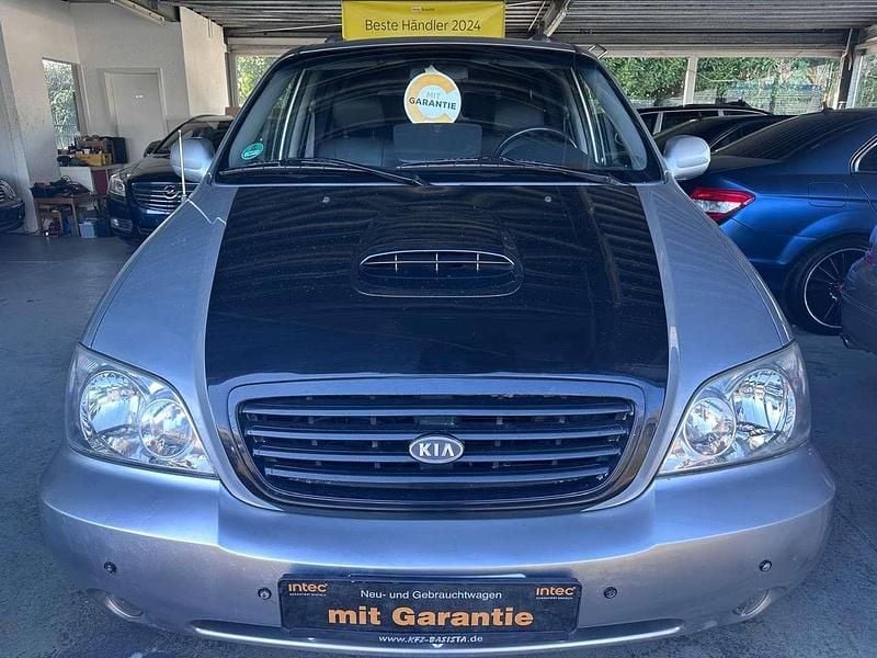 Gebraucht Kia Carnival EX 144 PS (105 kW) 2003 Cool silver Van / Kleinbus