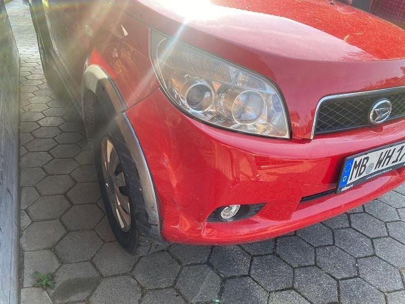 Gebraucht Daihatsu Terios 105 PS (77 kW) 2007 Rot SUV