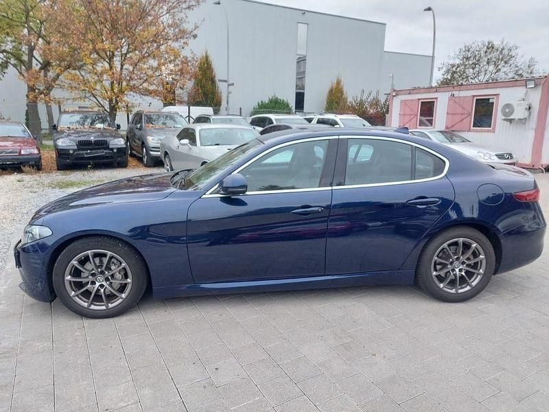 Gebraucht Alfa Romeo Giulia Super 200 PS (147 kW) 2017 Blau Limousine