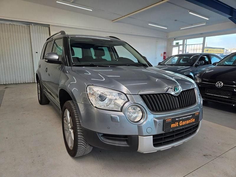 Grau Gebraucht 2012 Skoda Yeti Plus Edition SUV | 7.999 € (Fairer Preis) - Bild 1/4
