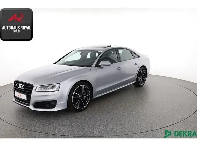 Usado Audi S8 plus 605 HP (444 kW) 2017 Sedan