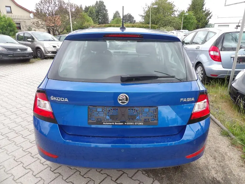 Gebraucht Skoda Fabia Cool Plus 75 PS (55 kW) 2019 Raceblau metallic Kleinwagen