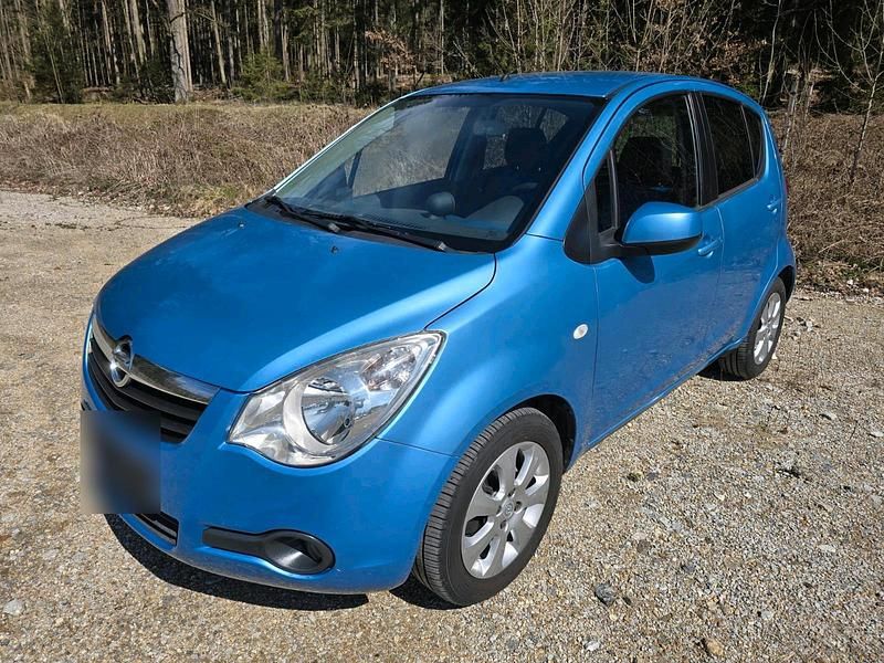Gebraucht Opel Agila 86 PS (63 kW) 2009 Blau Kleinwagen