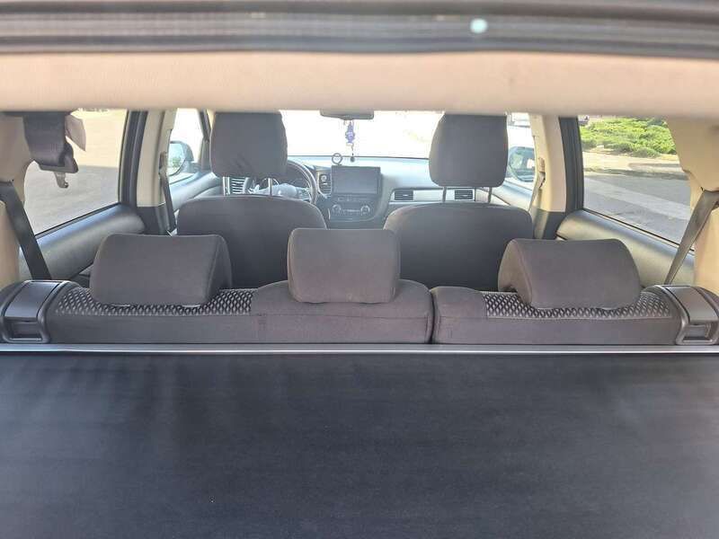 Gebraucht 2018 Mitsubishi Outlander Diamant Edition SUV | 11.000 € (Fairer Preis) - Bild 1/4